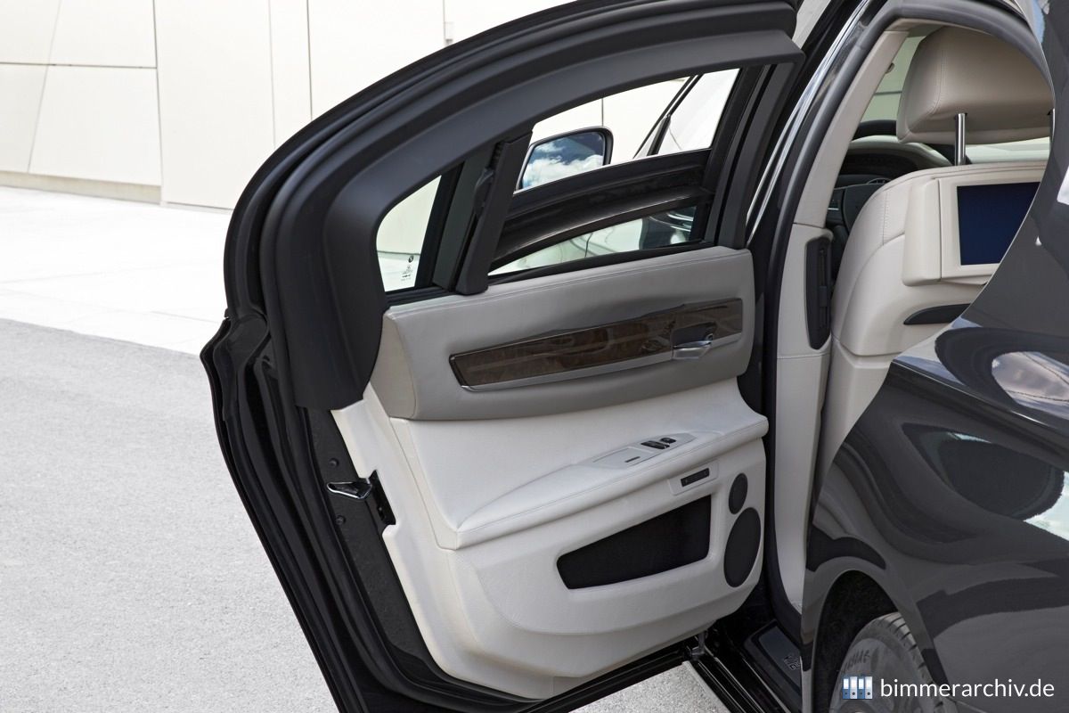 BMW 7er High Security - Sicherheitsverglasung mit Polycarbonat-Beschichtung
