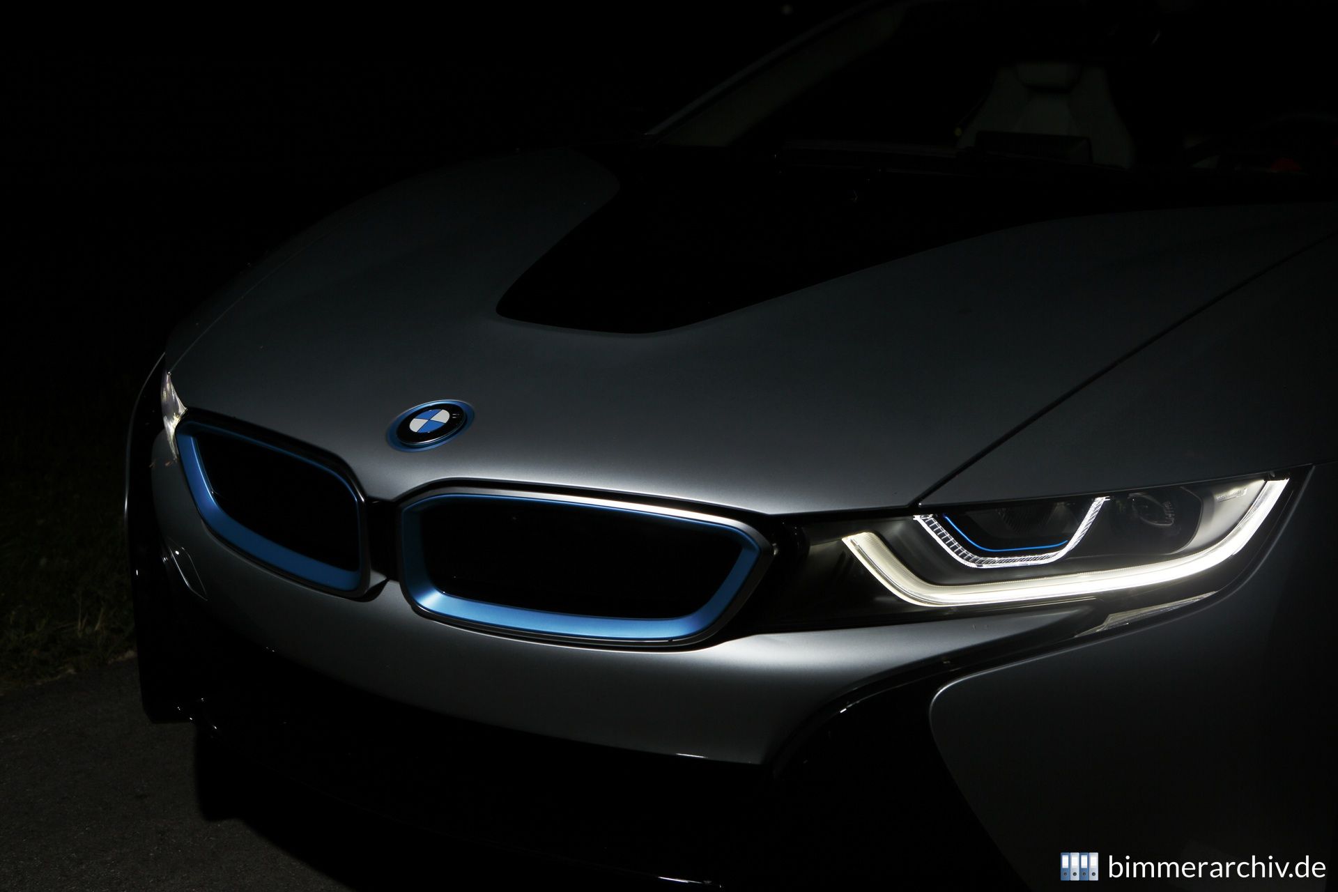 BMW i8, Laser Light