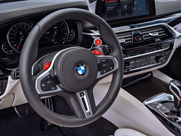 BMW M5 Sedan - First Edition